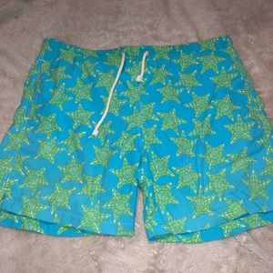 Lilly Pulitzer men’s starfish swim trunks large